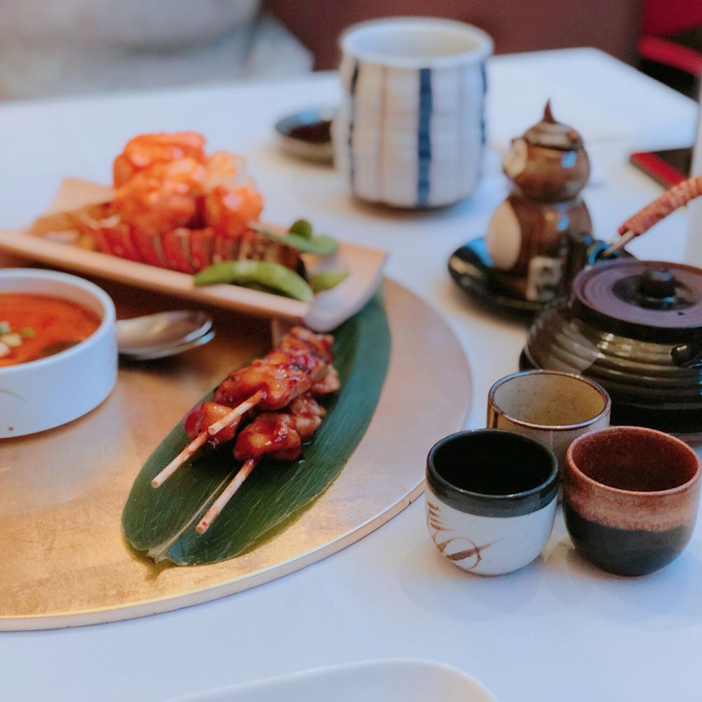 Aoyama Sushi Restaurant - Sushi Bars Near Me - Toronto, Ontario
