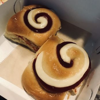 Kinka’s Bakery Cafe - Two Guava and cheese mallorca to go - Latin American Near Me - Lutz, Florida