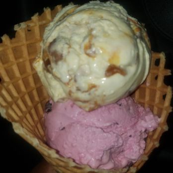 Baskin-Robbins - Pralines and cream and cherry jubilee in a waffle cone - Ice Cream & Frozen Yogurt Near Me - Charlotte, North Carolina Baskin-Robbins - Pralines and cream and cherry jubilee in a waffle cone - Ice Cream & Frozen Yogurt Near Me - Charlotte, North Carolina