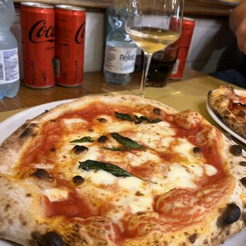 Gusta Pizza - Margarita Pizza, delicious! - Italian Near Me - Florence, FI Gusta Pizza - Margarita Pizza, delicious! - Italian Near Me - Florence, FI