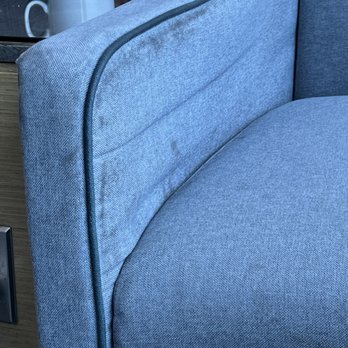 Plaza Premium Lounge - Airport Lounges Near Me - Toronto, Ontario