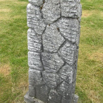 Stryn kyrkjegard - Beautiful stone - Funeral Services & Cemeteries Near Me