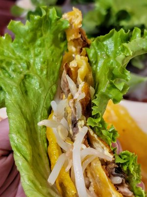 Banh Xeo Quan by null