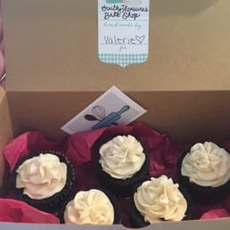 Chocolate cupcakes with vanilla bean frosting. Chocolate cupcakes with vanilla bean frosting.