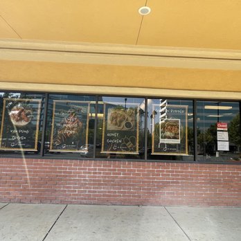 Mr Lee Chicken - Outside - Chicken Wings Near Me - Concord, California Mr Lee Chicken - Outside - Chicken Wings Near Me - Concord, California