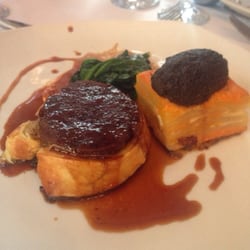 Caviars Restaurant and Wine Bar - Beef Wellington