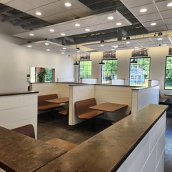 Brooklyn Bagels Cafe - LOTS of space inside