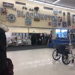Hobby Lobby - Love the Btown sign :-)