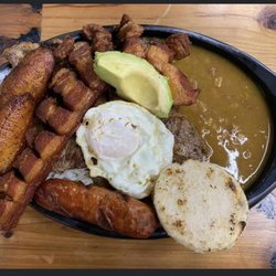 Altoque Colombian Food