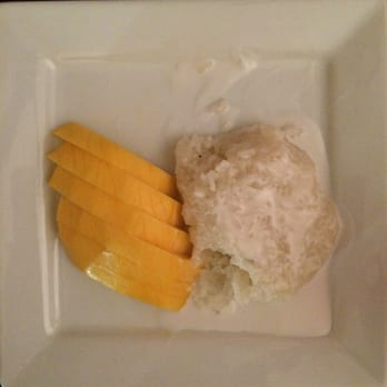 Boonton Thai Cuisine - Mango with sticky rice and fresh coconut milk - Thai Near Me - Boonton, New Jersey