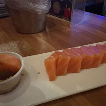 Parc Oasis Oyster Bar - Salmon sashimi - Seafood Near Me - Brooklyn, New York Parc Oasis Oyster Bar - Salmon sashimi - Seafood Near Me - Brooklyn, New York