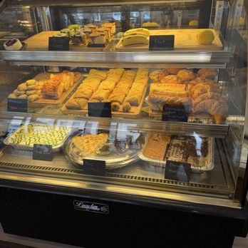 Café Del Mondo - Coffee & Tea Near Me - Utica, New York