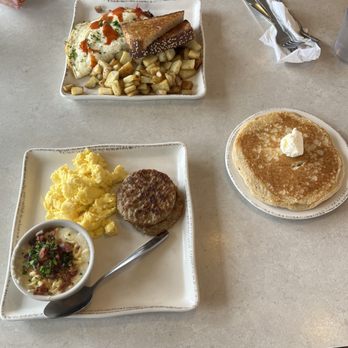 Bluebird Cafe - Breakfast - Breakfast & Brunch Near Me - Thornton, Colorado