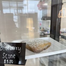5 Borough Bakery - Blueberry scone