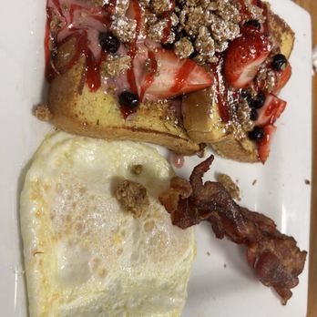 Jerry's Cafe - French toast - Breakfast & Brunch Near Me - Rockford, Illinois