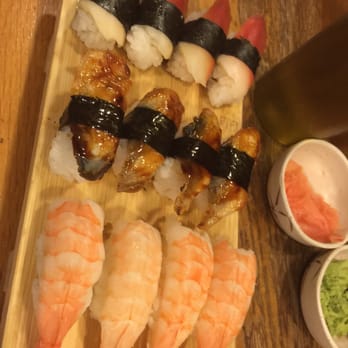 Kats Sushi - Surf clams, ebi (shrimp), eel. - Sushi Bars Near Me - Honolulu, Hawaii