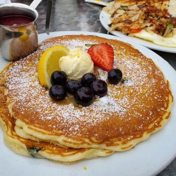 Jongewaard's Bake n Broil - American Near Me - Long Beach, California