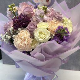 Soo cute the colors and everything Soo cute the colors and everything