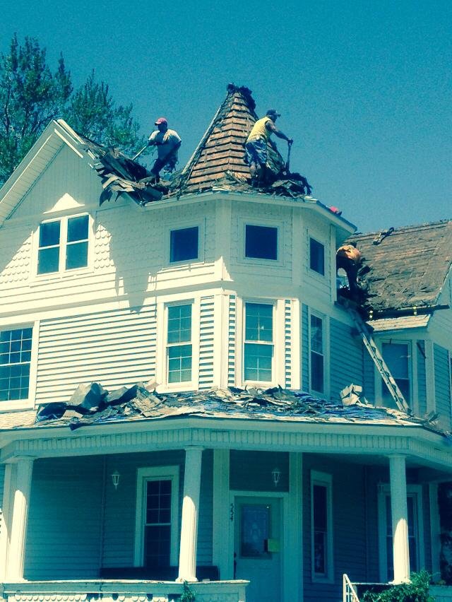 Slide of She Shingles