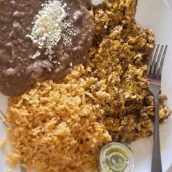 Efren's Deli - Chorizo and eggs breakfast