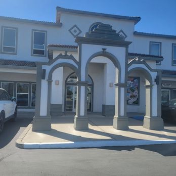 I-5 Cafe and Creamery - Front - Cafes Near Me - Orland, California I-5 Cafe and Creamery - Front - Cafes Near Me - Orland, California