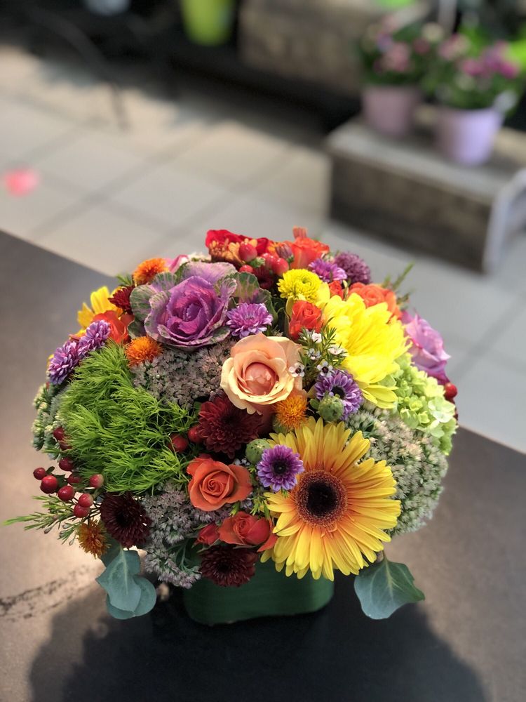 MARCHE DE FLEURS WESTMINSTER 51 Photos 33 Westminster North, Montreal West, Quebec, Canada