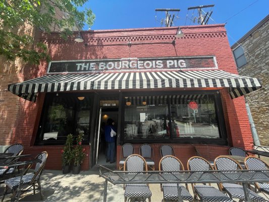 The Bourgeois Pig by null