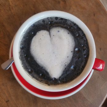 Le Country Store - Black diamond (charcoal drink with coconut sugar and ginger) - Cafes Near Me - Nice, 06
