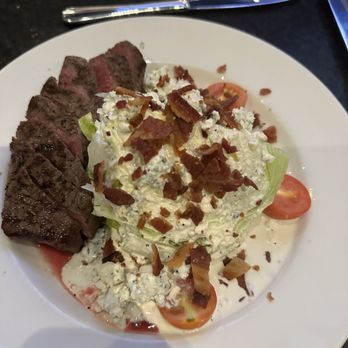 Del Frisco's Grille - Smallest wedge around - New American Near Me - Westwood, Massachusetts