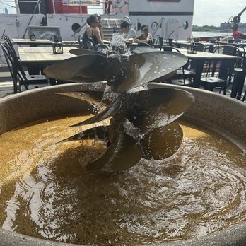 Frying Pan NYC - Fountain at the Frying Pan - Bars Near Me - New York, New York