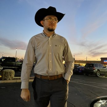 Davis Clothing - Black felt fitted cowboy hat - Men's Clothing Near Me - Delta, Colorado Davis Clothing - Black felt fitted cowboy hat - Men's Clothing Near Me - Delta, Colorado