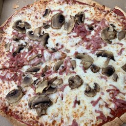 I ordered a thin crust ham and mushroom pizza. I ordered a thin crust ham and mushroom pizza. 