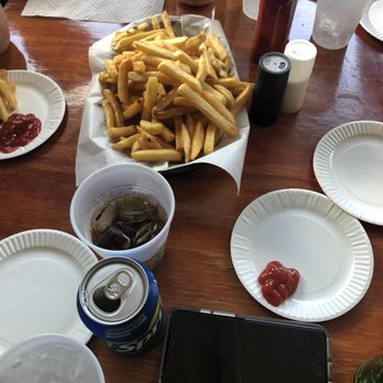 Manatee Campground Marina & Pub - a table full of food - Campgrounds Near Me - Homosassa, Florida Manatee Campground Marina & Pub - a table full of food - Campgrounds Near Me - Homosassa, Florida
