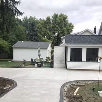 S & E Concrete - a driveway being built - General Contractors Near Me - Ottawa, Illinois S & E Concrete - a driveway being built - General Contractors Near Me - Ottawa, Illinois