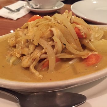 Thai Cafe - Yellow chicken curry - Thai Near Me - Irvine, California Thai Cafe - Yellow chicken curry - Thai Near Me - Irvine, California