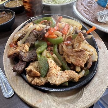 Jose's Blue Sombrero - Steak and chicken fajitas - Mexican Near Me - Wauwatosa, Wisconsin Jose's Blue Sombrero - Steak and chicken fajitas - Mexican Near Me - Wauwatosa, Wisconsin
