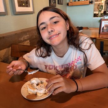 Five Nine Grill & Tavern - Homemade Banana Pudding was to die for!!! - Burgers Near Me - Bradenton, Florida Five Nine Grill & Tavern - Homemade Banana Pudding was to die for!!! - Burgers Near Me - Bradenton, Florida