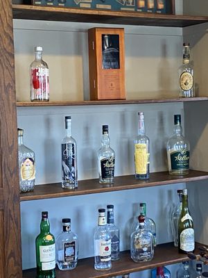 Ann & Tony's by null