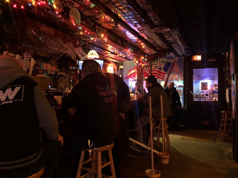 Desperate Annie's, Saratoga Springs Roadtrippers