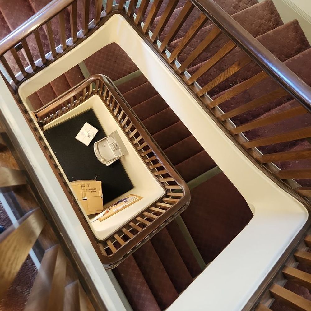 Expert Moving & Storage - Five flights of stairs - Movers Near Me - Hayward, California Expert Moving & Storage - Five flights of stairs - Movers Near Me - Hayward, California
