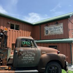 HillBilly's Grub N Pub