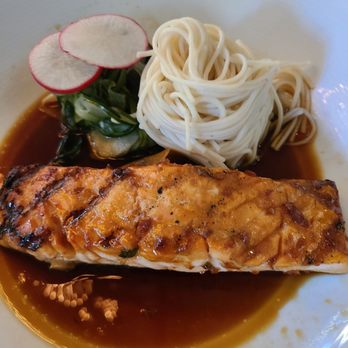 Roy's Waikiki - Atlantic salmon - Hawaiian Near Me - Honolulu, Hawaii