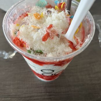 Palgong Tea - Strawberry Bingsoo - Coffee & Tea Near Me - Ann Arbor, Michigan