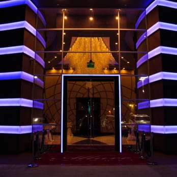 Allure Banquet - Entrance of the Star Ballroom foyer from outside - Venues & Event Spaces Near Me - Van Nuys, California Allure Banquet - Entrance of the Star Ballroom foyer from outside - Venues & Event Spaces Near Me - Van Nuys, California