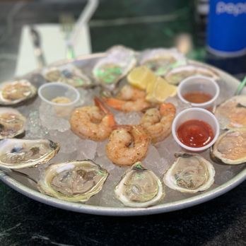 Pearl's Oyster Bar - a platter of oysters and shrimp - Seafood Near Me - Philadelphia, Pennsylvania Pearl's Oyster Bar - a platter of oysters and shrimp - Seafood Near Me - Philadelphia, Pennsylvania