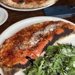 Paulie's Pizza - Calzone (€17.50)