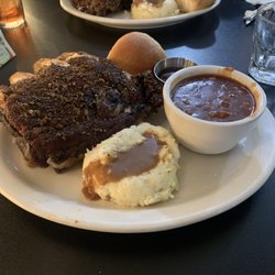 Knik Bar - Smoked ribs and all the fixings