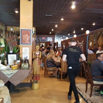 Si-Am Thai - Busy busy. Great service. - Thai Near Me - Tampa, Florida Si-Am Thai - Busy busy. Great service. - Thai Near Me - Tampa, Florida