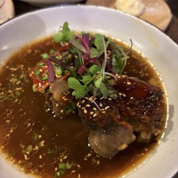 Ursa - Short ribs with gochujang sauce - Wine Bars Near Me - Mammoth Lakes, California Ursa - Short ribs with gochujang sauce - Wine Bars Near Me - Mammoth Lakes, California