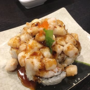 Show Sushi - scallop roll - Sushi Bars Near Me - San Dimas, California